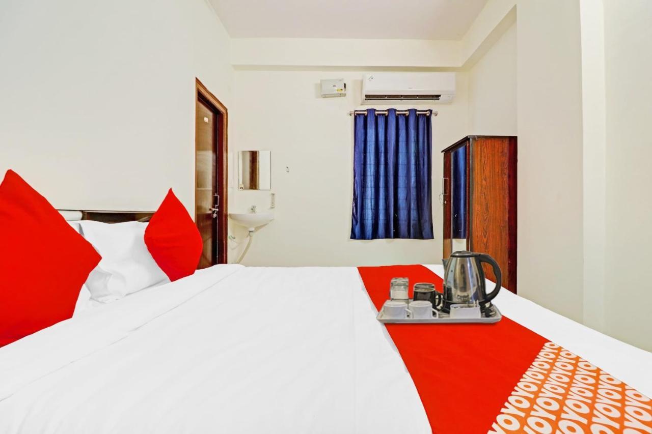 Oyo Happy Stay Hotels Гайдарабад Екстер'єр фото