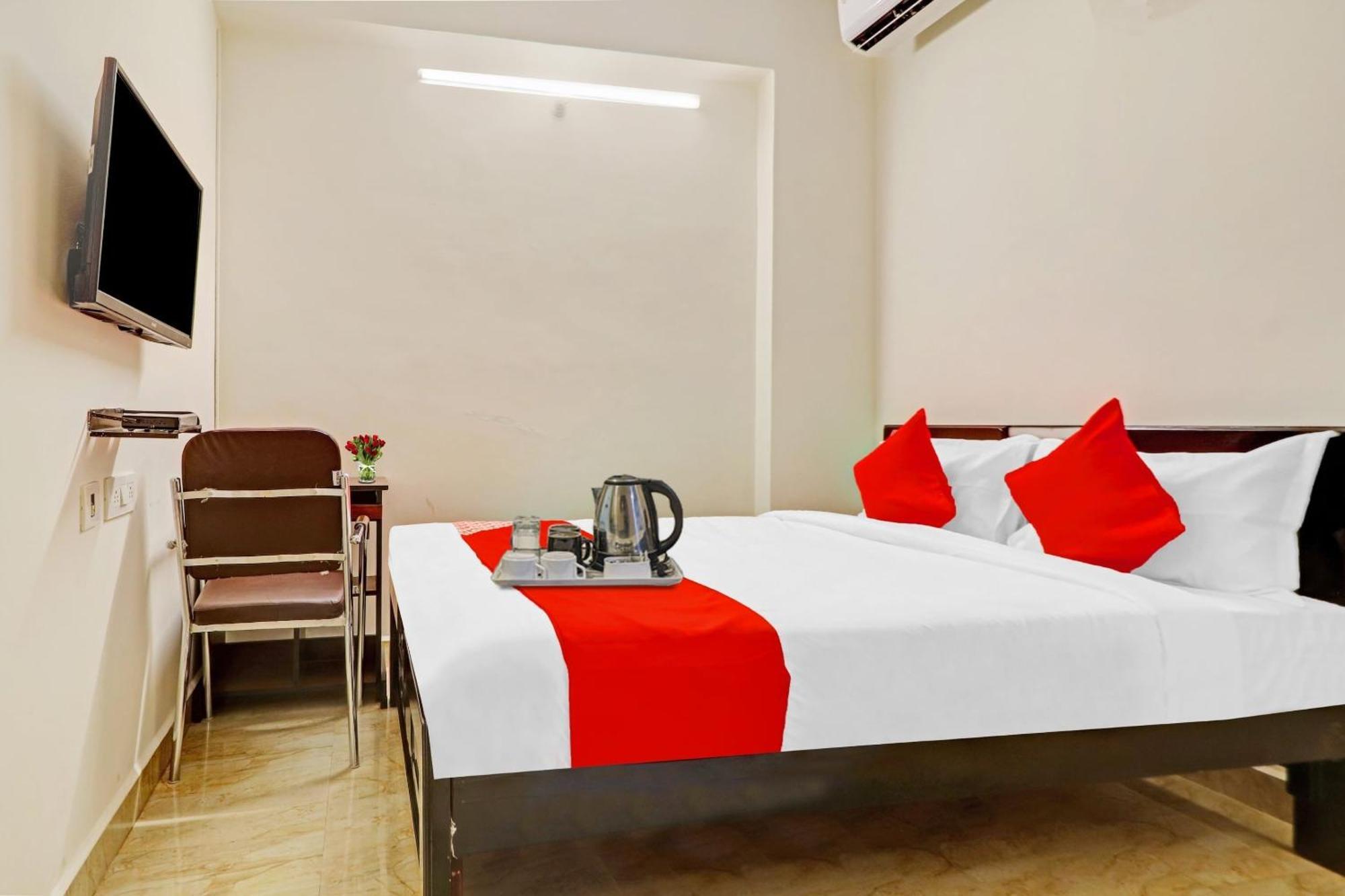 Oyo Happy Stay Hotels Гайдарабад Екстер'єр фото